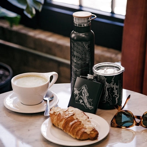 Lubbock - Texas Map Bottle with Bamboo Top in Matte Black